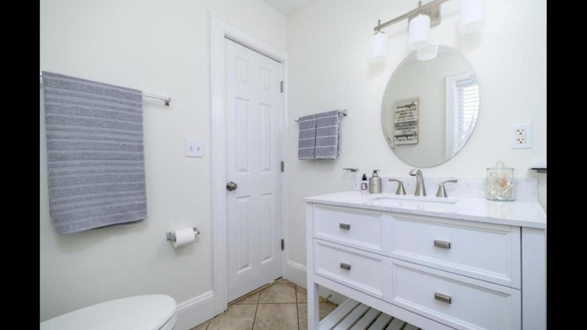 Black Rock Home - 4 Bed - Jacuzzi Bath - Beach Bridgeport Esterno foto