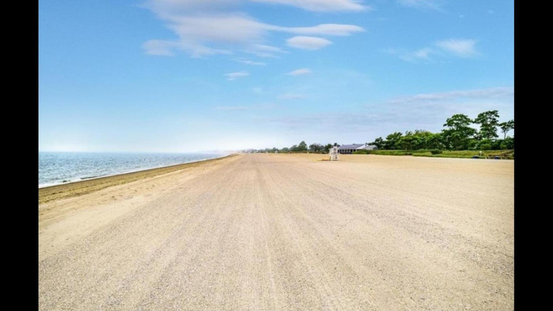 Black Rock Home - 4 Bed - Jacuzzi Bath - Beach Bridgeport Esterno foto