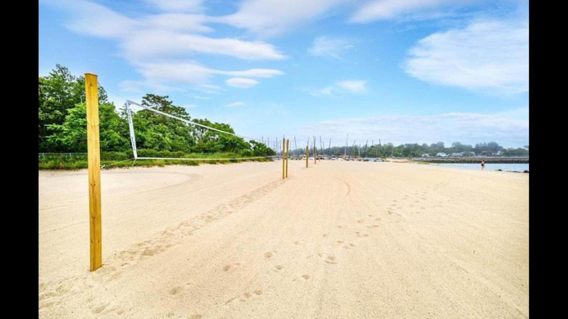 Black Rock Home - 4 Bed - Jacuzzi Bath - Beach Bridgeport Esterno foto